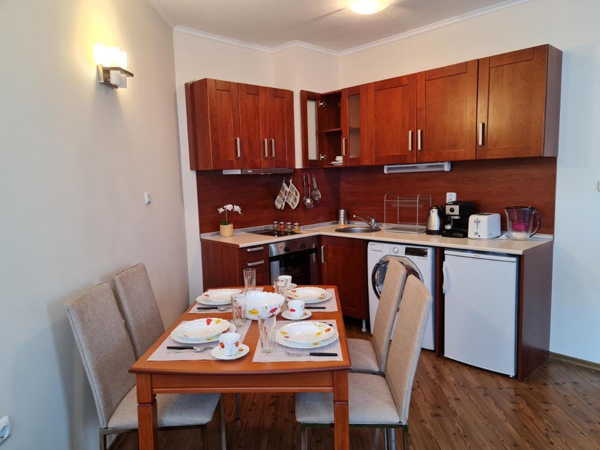 בנסקו Flora Boutique Apartment מראה חיצוני תמונה